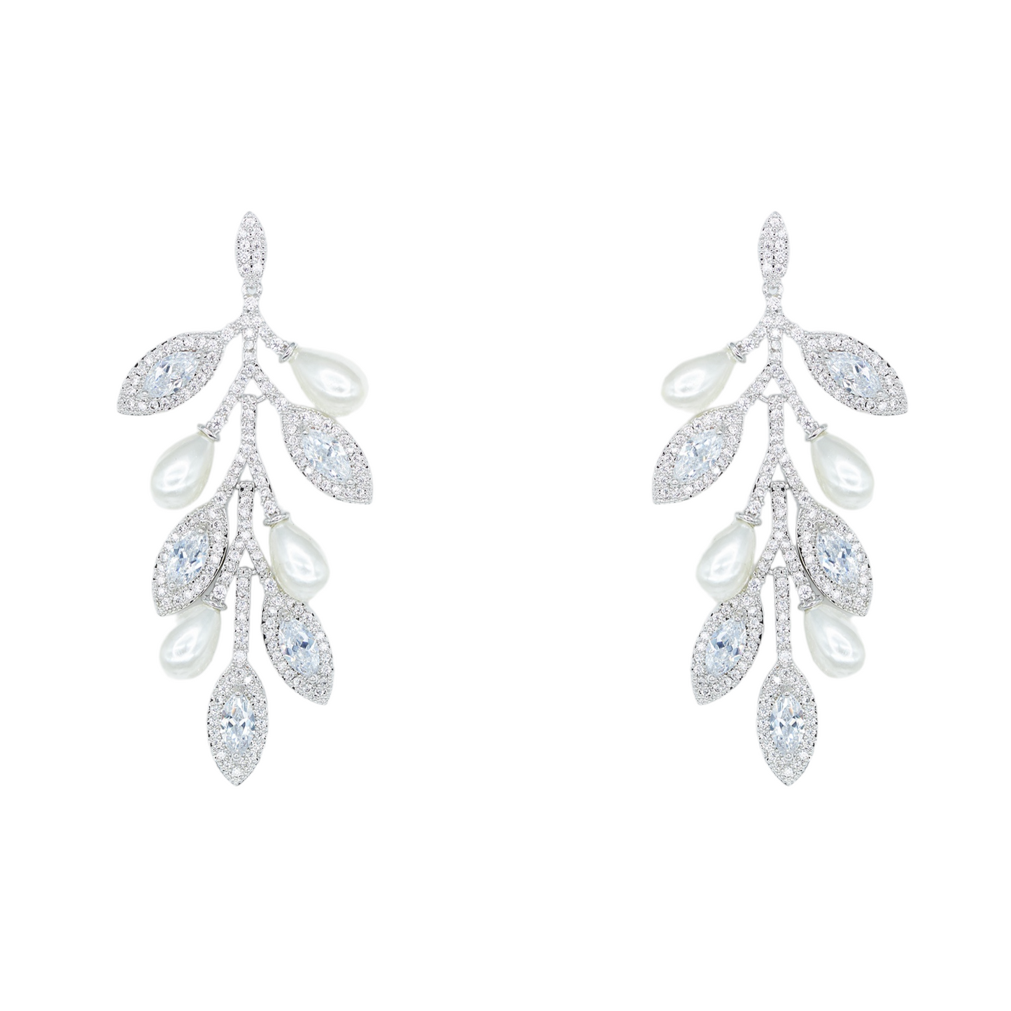 Under the Mistletoe | Earrings