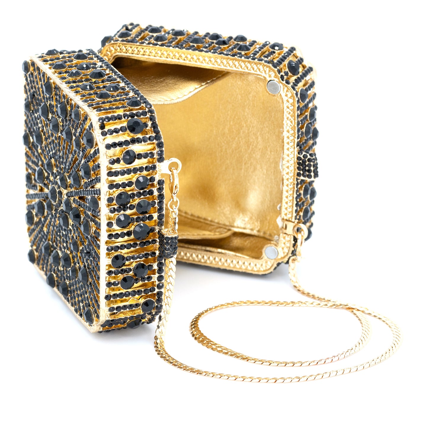 Square Off | Clutch