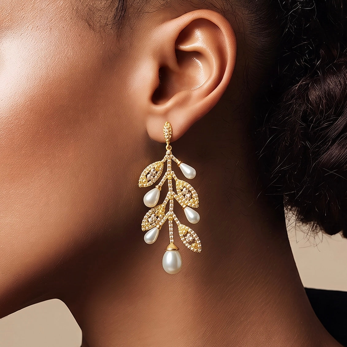 Under the Mistletoe | Earrings