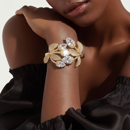 Floral Embrace | Bracelet